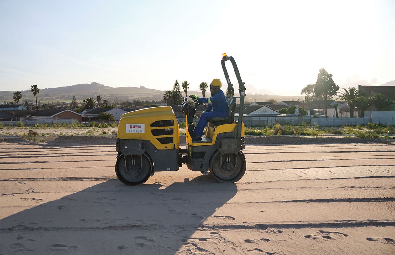 About Us citra-construction-worker-on-rolling-machine.jpg